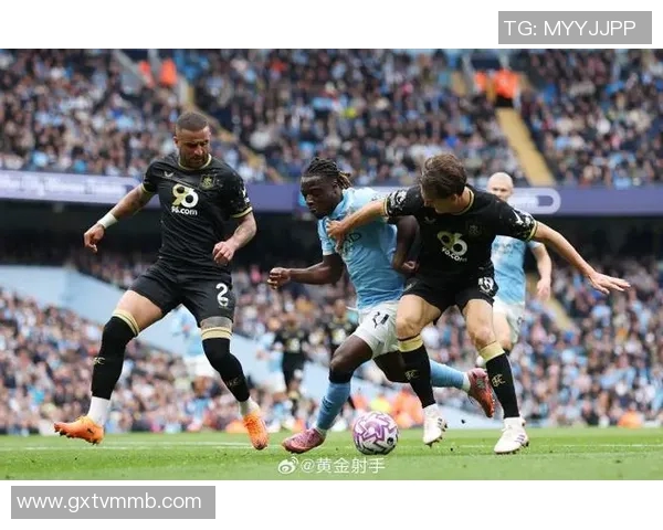 曼城赛后采访爆金句,引全场大笑